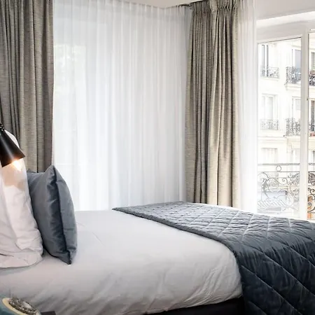 Des Arts-bastille Otel 3*