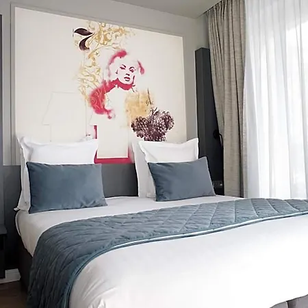 Des Arts-bastille 3* Париж