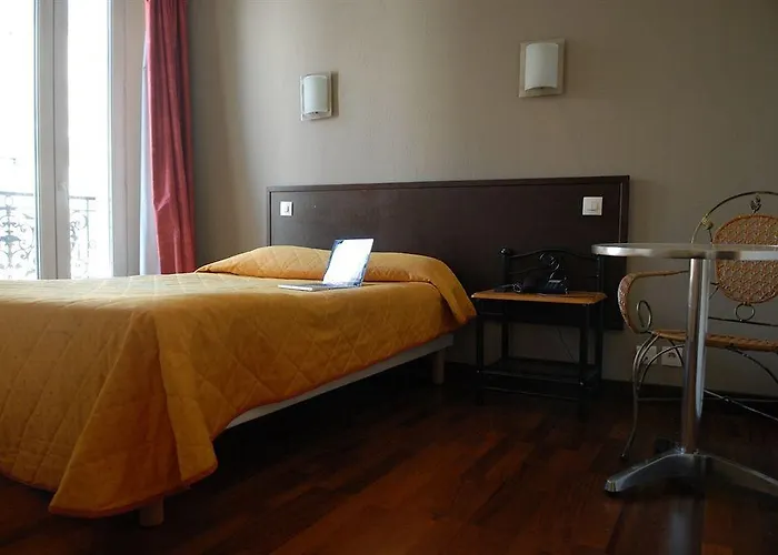 Des Arts-bastille Отель Париж