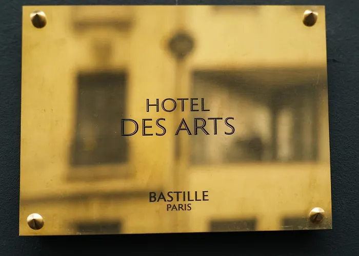 Des Arts-bastille Отель 3*